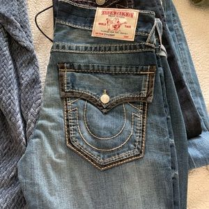 True Religion Size 34 Straight